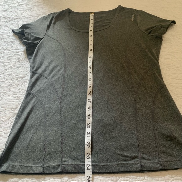 Reebok Workout athletic short sleeve , gray tee shirt - Picture 4 of 8